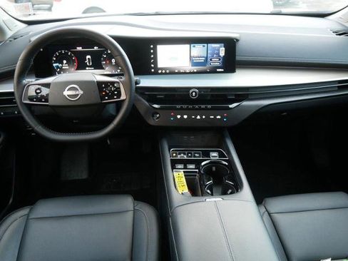 Certified 2025 Nissan Murano SL image 12