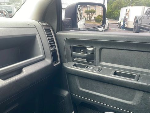 Used 2018 RAM 1500 Express w/ Express Value Package RWD image 15