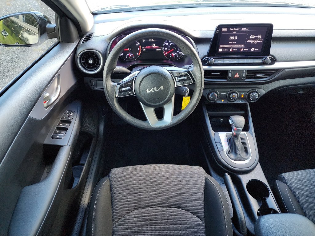 Certified 2024 Kia Forte LXS FWD image 15