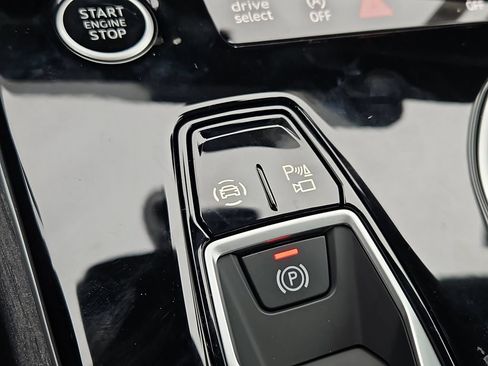 New 2026 Audi A6 Premium Plus AWD/4WD image 11