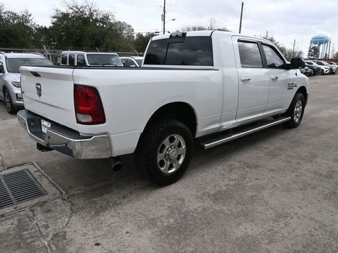 Used 2018 RAM 2500 SLT w/ Luxury Group image 19
