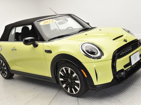 Used 2024 MINI Cooper S FWD image 3