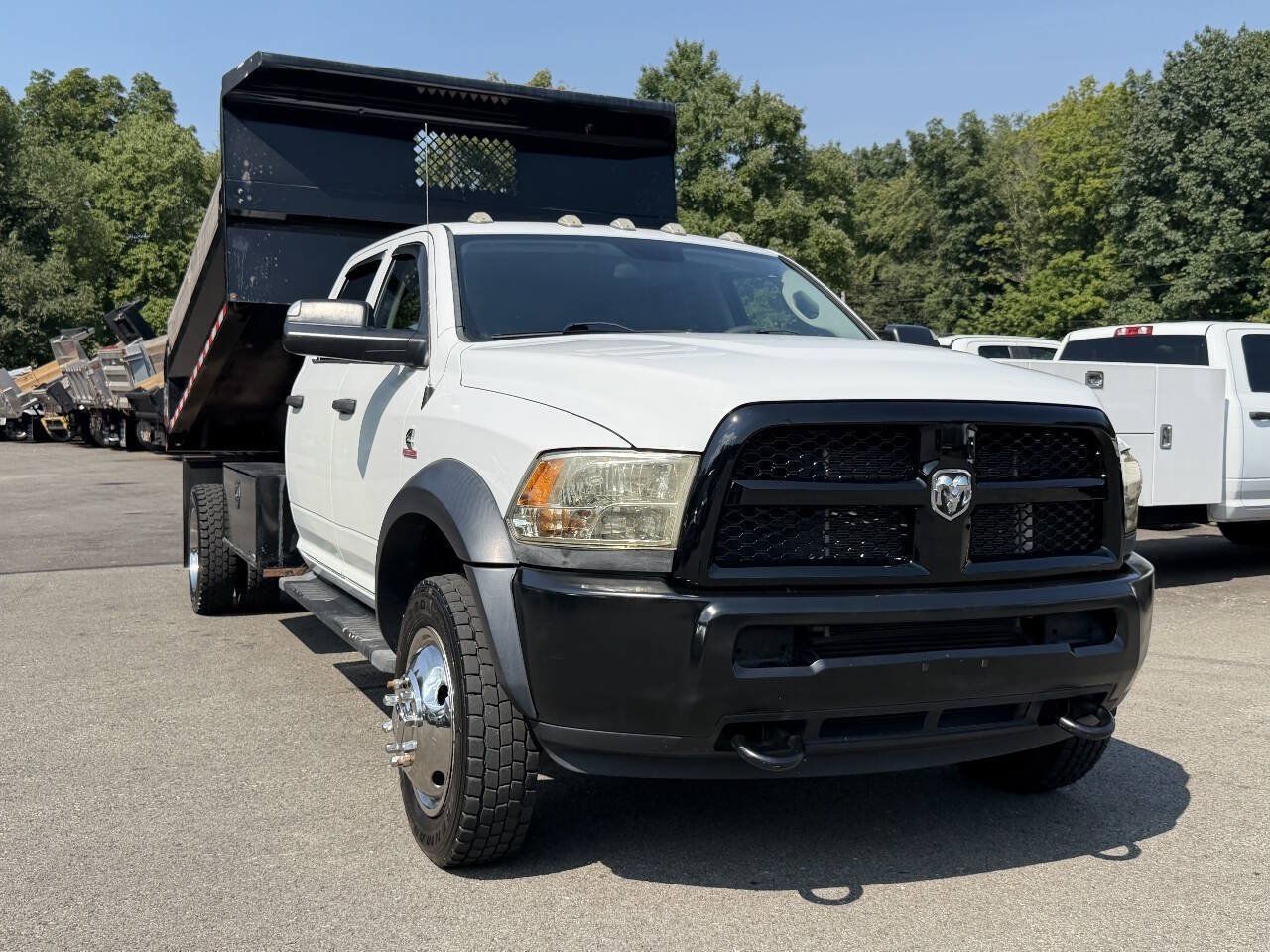 Used 2015 RAM 5500 Tradesman w/ Ambulance Prep Group RWD image 1