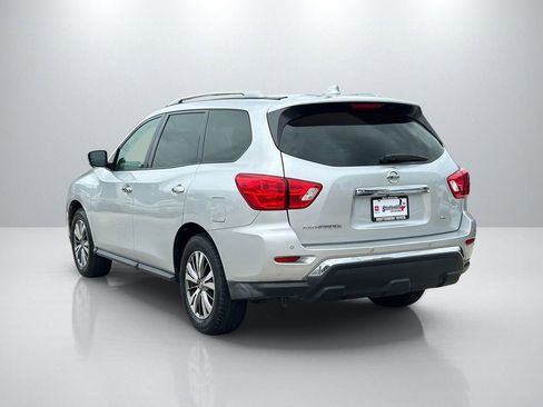 Used 2019 Nissan Pathfinder SL image 7