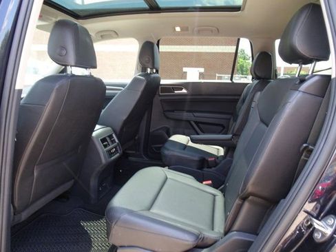 Used 2019 Volkswagen Atlas SEL AWD/4WD image 18