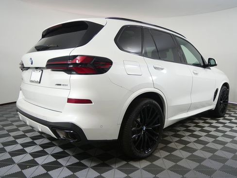 New 2026 BMW X5 xDrive40i w/ M Sport Package image 17