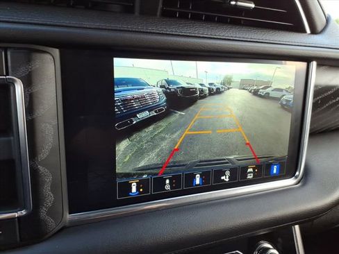 Used 2023 GMC Yukon XL Denali AWD/4WD image 34