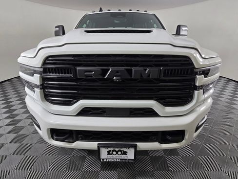 New 2026 RAM 2500 Laramie AWD/4WD image 9
