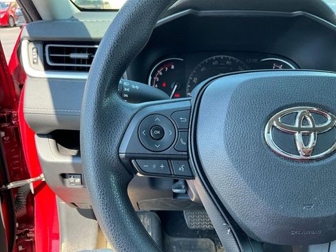 Used 2024 Toyota RAV4 LE AWD/4WD image 10