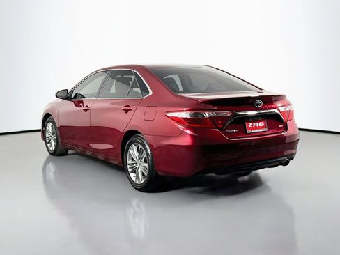Used 2016 Toyota Camry SE FWD image 3