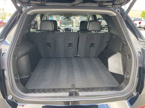 Certified 2023 Chevrolet Equinox Premier FWD image 38