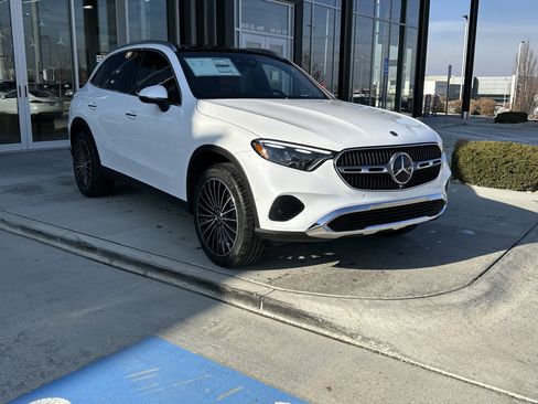 New 2026 Mercedes-Benz GLC 300 4MATIC image 3