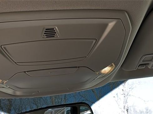 Certified 2018 Ford Escape SE w/ SE Sync 3 Package image 21