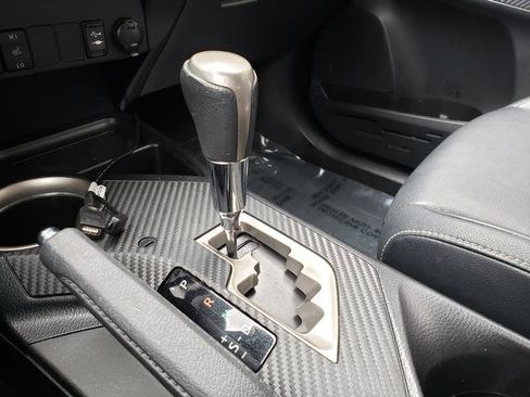 Used 2014 Toyota RAV4 Limited w/ Technology Package image 25