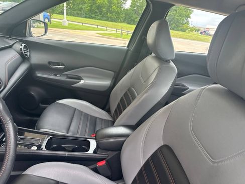 Used 2024 Nissan Kicks SR w/ SR Premium Package FWD image 15