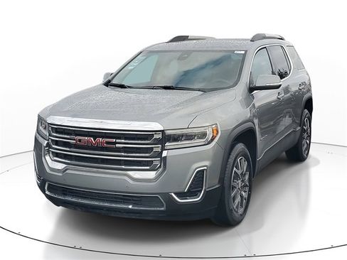 Used 2023 GMC Acadia SLE w/ Driver Convenience Package image 2