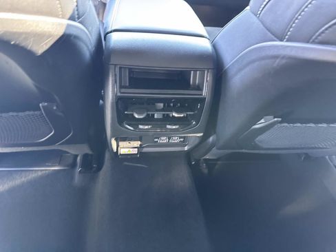 Used 2024 Jeep Grand Cherokee Altitude image 14