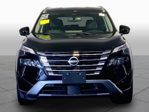 Used 2024 Nissan Rogue SL AWD/4WD image 4