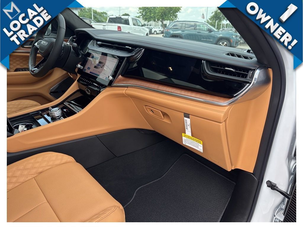Used 2026 Jeep Grand Cherokee L Summit w/ Advanced Protech Group IV AWD/4WD image 53
