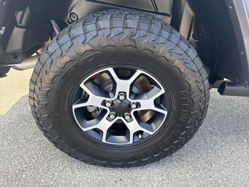 Used 2020 Jeep Wrangler Unlimited Rubicon AWD/4WD image 26