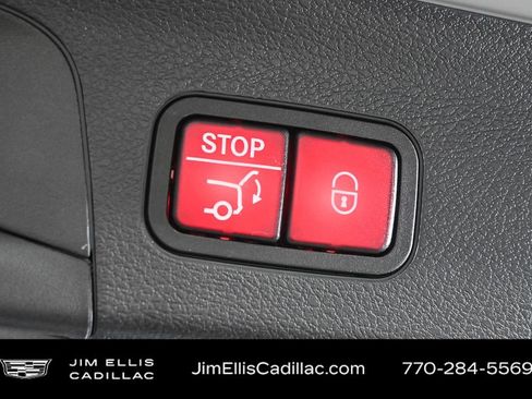 Used 2024 Mercedes-Benz GLS 580 4MATIC image 37