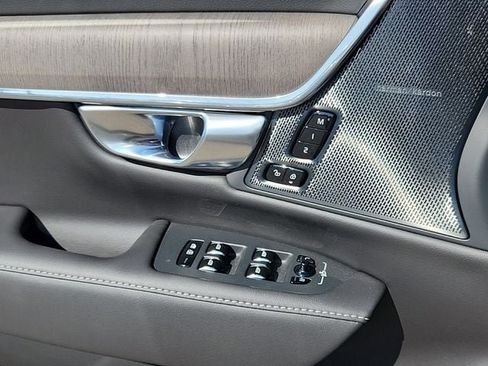 New 2024 Volvo S90 T8 Ultimate AWD/4WD image 6