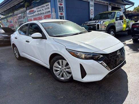 Used 2024 Nissan Sentra S image 2