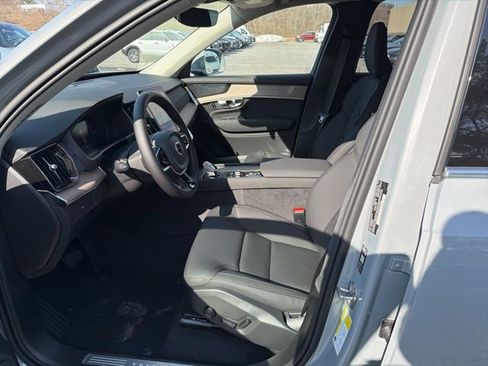 New 2026 Volvo XC90 B6 Plus w/ Protection Package Premier image 15