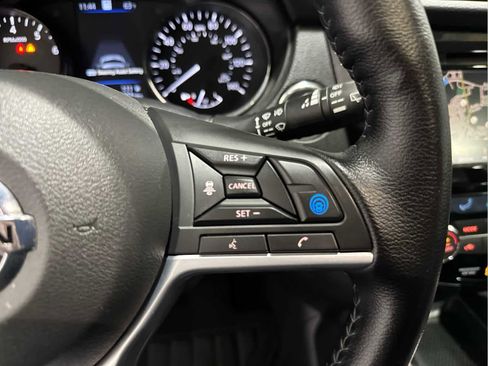 Used 2022 Nissan Rogue Sport SL w/ Premium Package image 15