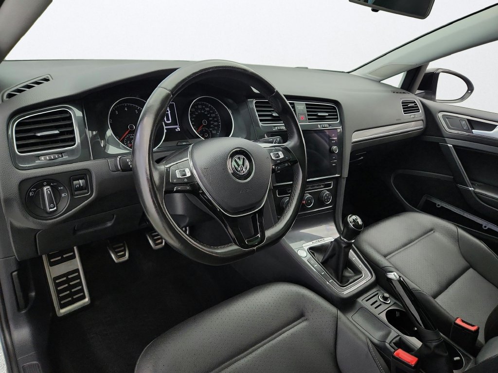 Used 2019 Volkswagen Golf Alltrack S AWD/4WD image 9
