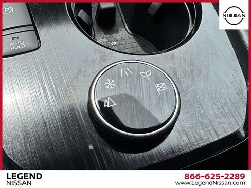 Certified 2023 Nissan Rogue SV AWD/4WD image 32