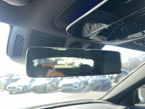 Used 2025 Mercedes-Benz C 300 Sedan image 27