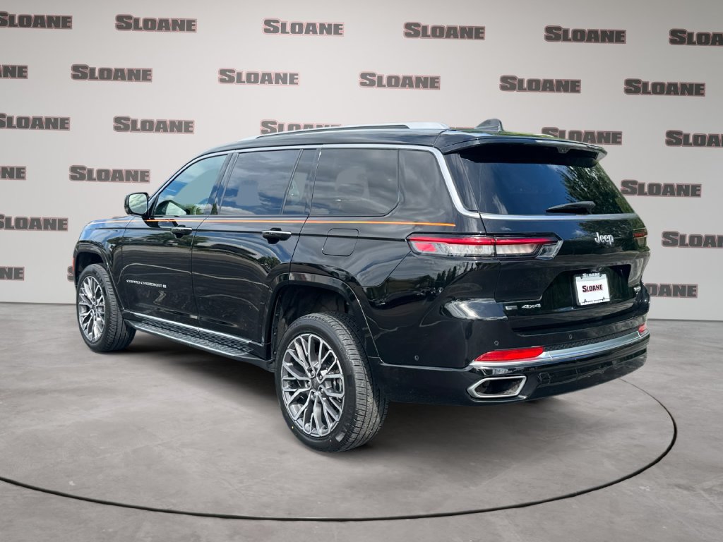 Used 2021 Jeep Grand Cherokee L Summit AWD/4WD image 3
