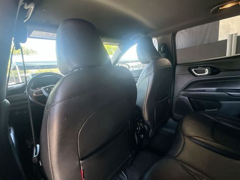Used 2024 Jeep Compass Trailhawk AWD/4WD image 23