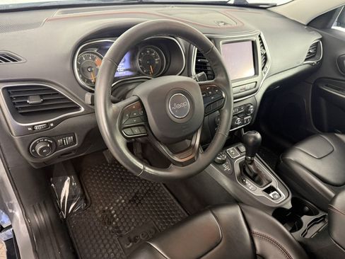 Used 2022 Jeep Cherokee Trailhawk w/ Trailer Tow Group AWD/4WD image 15