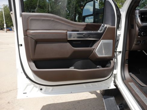 Used 2024 Ford F250 King Ranch w/ Chrome Package AWD/4WD image 18