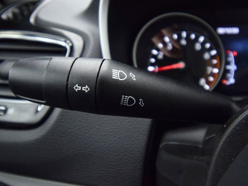 Used 2018 Jeep Compass Limited w/ Navigation Group image 38