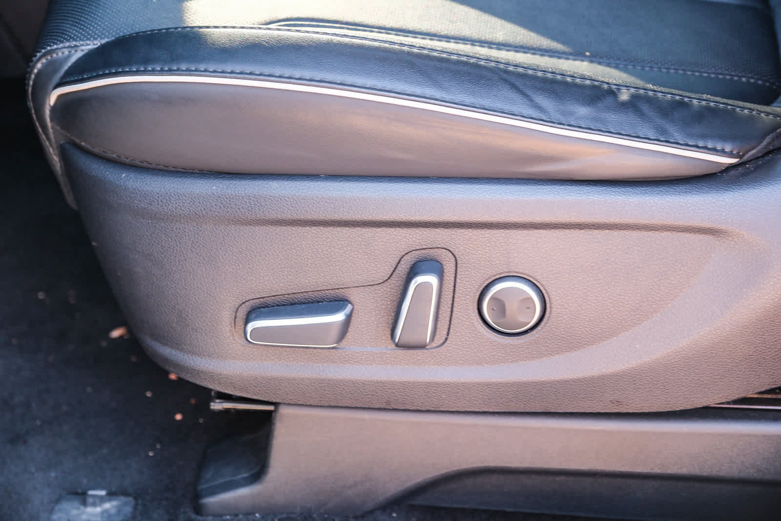 Used 2024 Hyundai Palisade SEL FWD image 25
