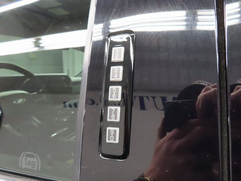 Used 2024 Ford F250 Platinum image 62