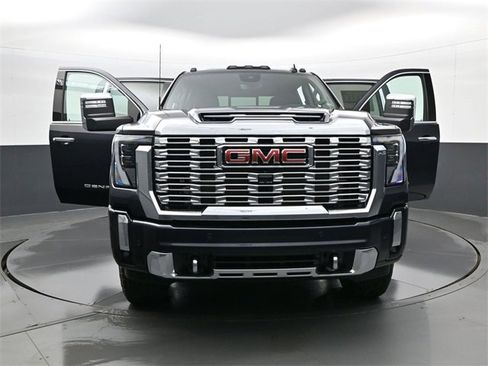 New 2026 GMC Sierra 3500 Denali w/ Denali Reserve Package image 31