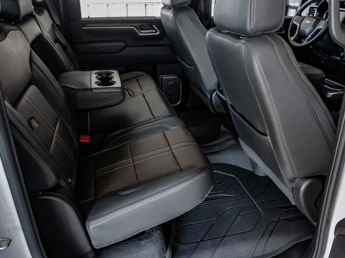 Used 2025 Chevrolet Silverado 3500 High Country w/ High Country Premium Package image 35