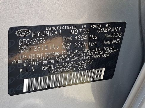 Used 2023 Hyundai Sonata Limited w/ Preferred Accessory Package FWD image 29