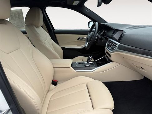 Used 2019 BMW 330i Sedan w/ Convenience Package image 15