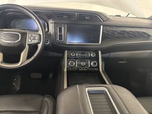 Used 2024 GMC Yukon Denali image 24