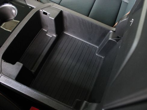 New 2026 GMC Yukon XL AT4 w/ AT4 Premium Plus Package image 56