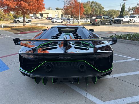 Used 2021 Lamborghini Aventador SVJ image 5