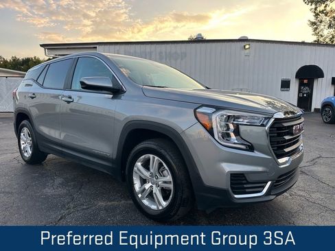 Certified 2024 GMC Terrain SLE image 2