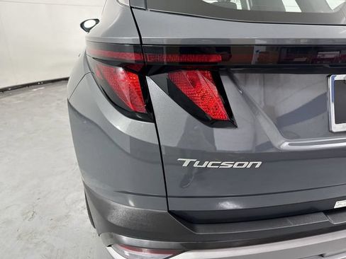 Used 2025 Hyundai Tucson SE AWD/4WD image 29