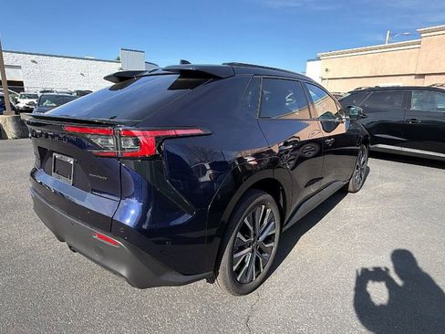 New 2026 Subaru Solterra Limited image 4