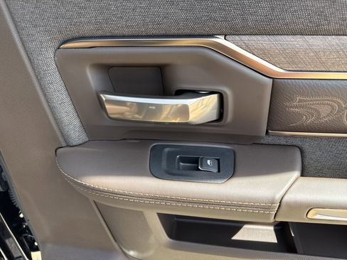 New 2025 RAM 2500 Limited image 36